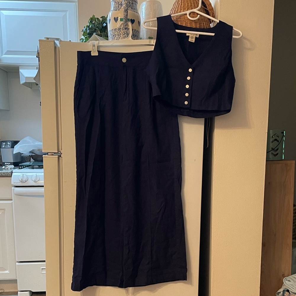 Christian Siriano Navy Size 10 Linen Set Pants and Buttoned Tank Top - Picture 2 of 11